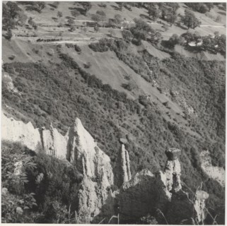 Earth pyramides