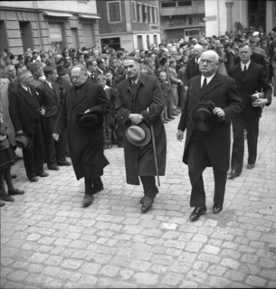 Federal council Pilet at Obwalden voter's meeting parade 1944.