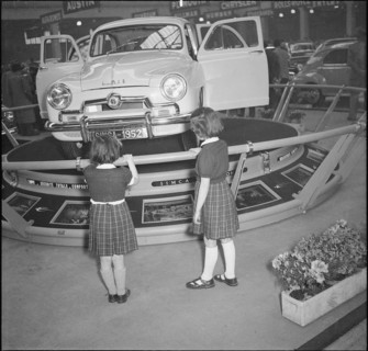 22th Geneva International Motor Show, 1952: Simca.
