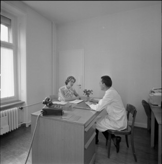Topic: consultation, patient talking at doctor's practice 1964.