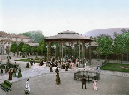 The healing spring in Bad Pyrmont in 1900. Lower Saxony. Germany. Historical. digitally restored