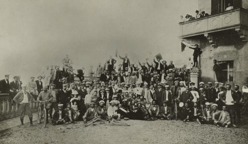 Cyclists stop at San Michele al Bosco.  1895.