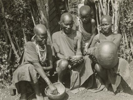 Indigenous people of Kenya. 1920-1950
