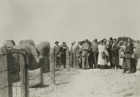 Visit to the Valley of the Temples. 1924