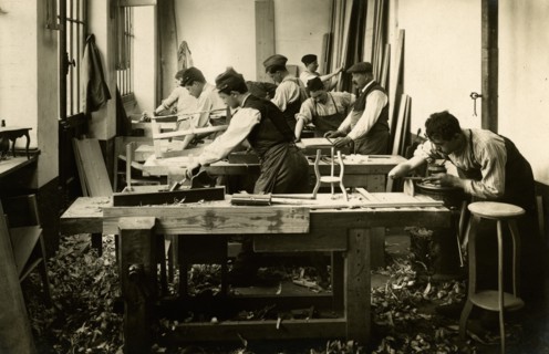 Work rehabilitation course for disabled people