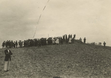 Members of the Touring Club Italiano  in Abruzzo. 
	
		1922