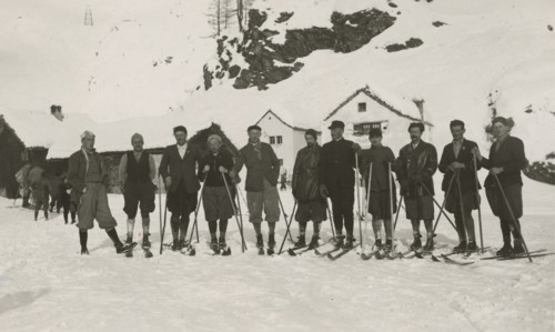The group of skiers in Formazza. 
	
		1931