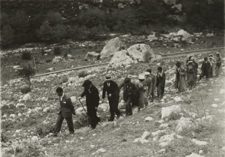Excursion to the Sicilian hinterland. 
	
		1924