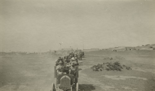 The Caravan departing from Azizia. 
	
		1914