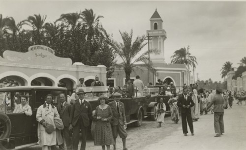 Excursionists in Suk el-Giuma. 
	
		1931