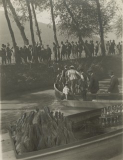 Crossing Lake Piediluco. 
	
		1922