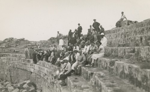 Excursionists in the Sabratha theater. 1931