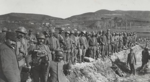 Italian infantry in Thessaloniki.