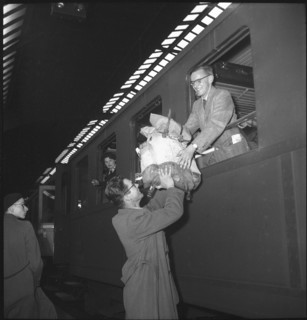 Departure of the Swiss Arctic expedition 1950