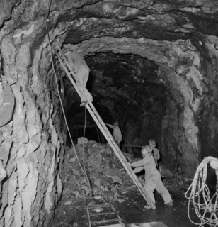 Widening, Schiefernogg tunnel under construction 1950