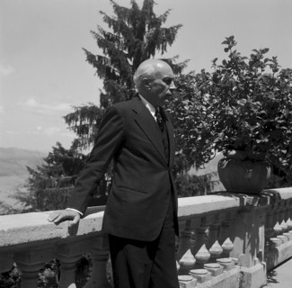 Prime minister Nehru on Buergenstock 1953