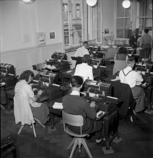 DAta handling automation, subscriber invoice issuing by punch card, Zurich 1949