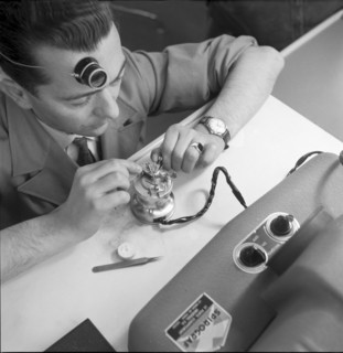 Optima watch manufacture Grenchen 1954