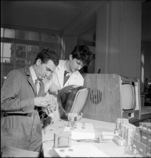 Production of TV sets in Geneva 1954