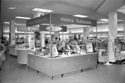 Helena Rubinstein stand im Jelmoli Zurich, 1967