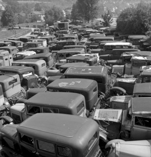 Car dump in Zurich Hongg 1940