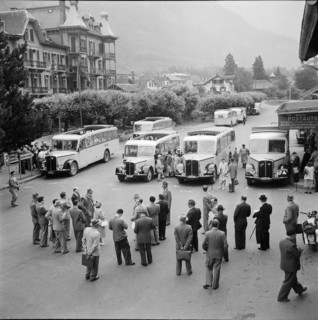Post busses, railway station Meiringen , 1952