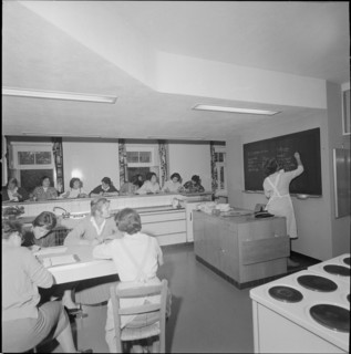 Anny-Hug centre for domestic trainee, Zurich 1959