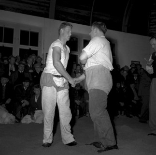 Berchtolds wrestling festival 1951 in Zurich: Tschannen, Brandli