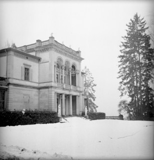 Villa Wesendonck in Zurich-Enge 1945