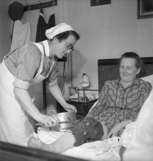 Further training at obligatory school for domestic science, Schlieren 1944