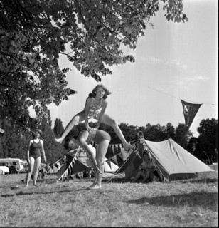 13th International tent camp in Colombier 1952: teenagers