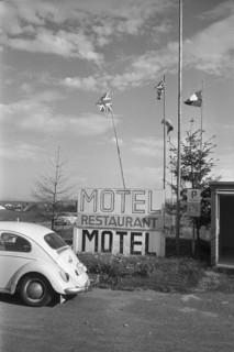 Fiat 500 in front of a motel in Spreitenbach 1965