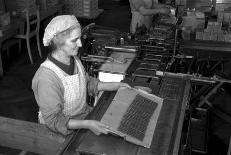 Worker in Chocolate factory Suchard in Serrieres, 1942