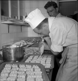 Geneva, Hotel du Rhone 1950