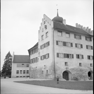 Burglen Castle, 1951
