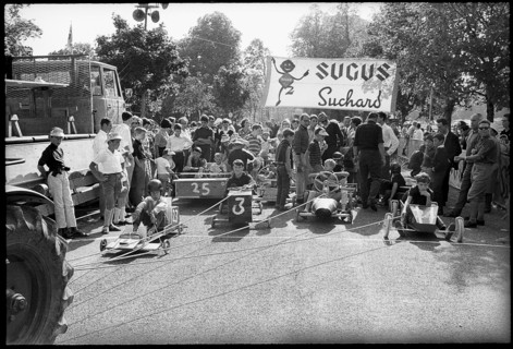 Soap-Box Derby in Chaumont, 1966
