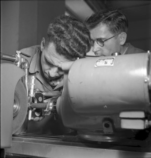 Course for metalworker in Zurich, 1940
