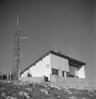 Radiotelephony transmitter antenna, Chasseral 1947