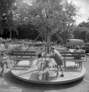 Playground restaurant Kittenmuhle Erlenbach ZH 1956