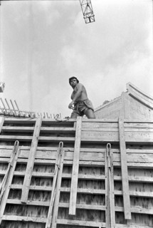 Foreign construction worker at a building site in Wallisellen 1973