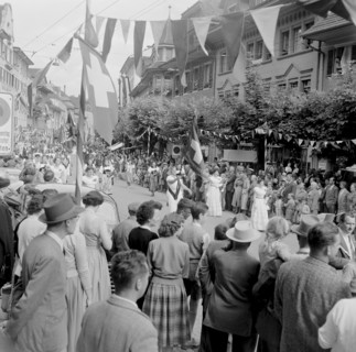 Swiss wrestling festival Thun 1956: parade