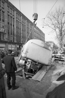 Oil tank truck drives into a building pit, Bahnhofstrasse in Zurich 1967
