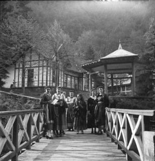 Young women in Domodossola 1948