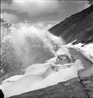 SNow blower, Simplon pass road reopening, spring 1952