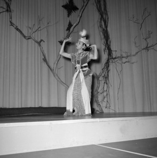 Indonesian dances at Ethnography Museum in Neuchatel 1957