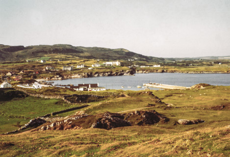 Coastal fishing village of Portnablagh.