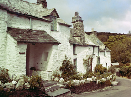 Tinkers Cottage part of historic row of cottages Fore Street.