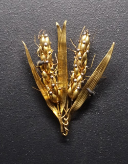 Jewelry for hairstyle.