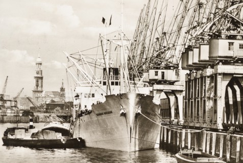 Germany, Hamburg, view of the Harbour, 1959 circa