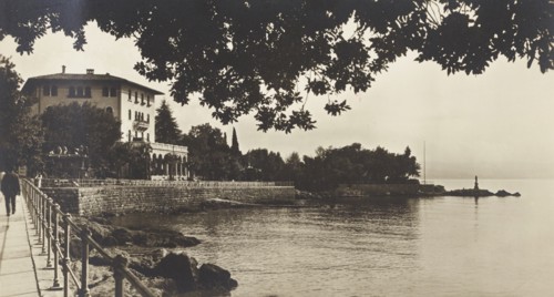 Jugoslavia, Croatia, Abbazia Harbour, today's Opatija, Cafe Principe Umberto and Villa Tomasic, 1920 circa